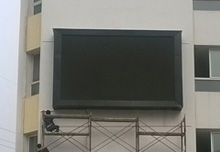 銳彩承建山西晉煤集團(tuán)中學(xué)大屏火熱施工中！